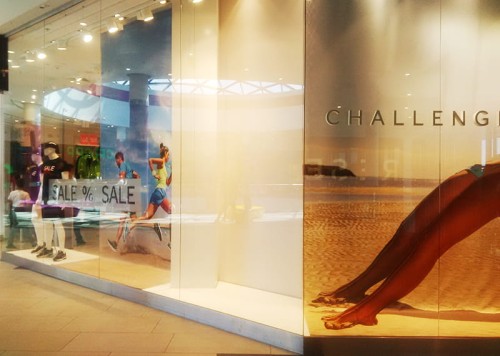 SO820WST Biała Folia z klejem silikonowym łatwa aplikacja i usuwanie